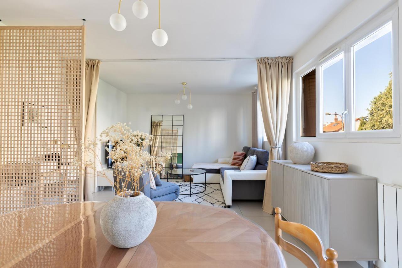 Appartement Spacieux 1 Chambre Parking Gratuit Βαλένς Εξωτερικό φωτογραφία