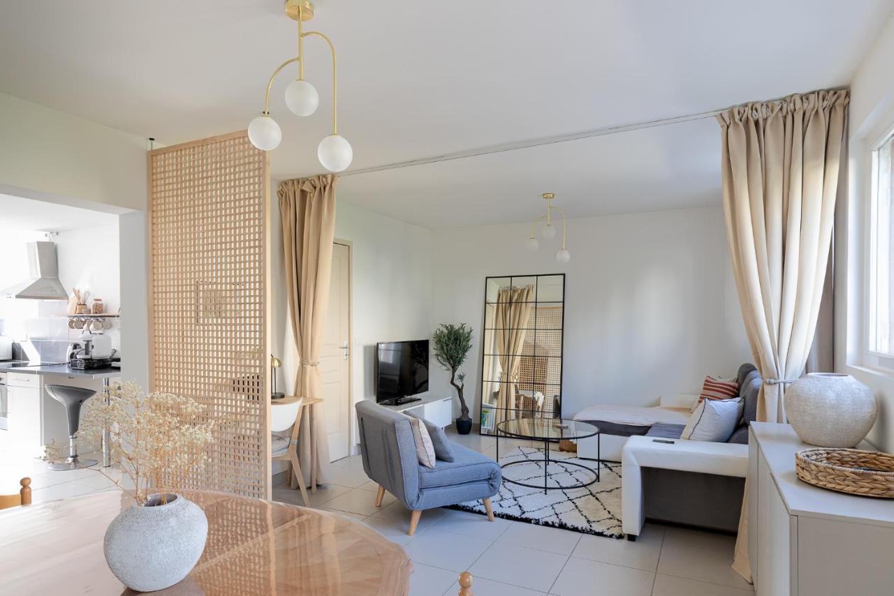 Appartement Spacieux 1 Chambre Parking Gratuit Βαλένς Εξωτερικό φωτογραφία
