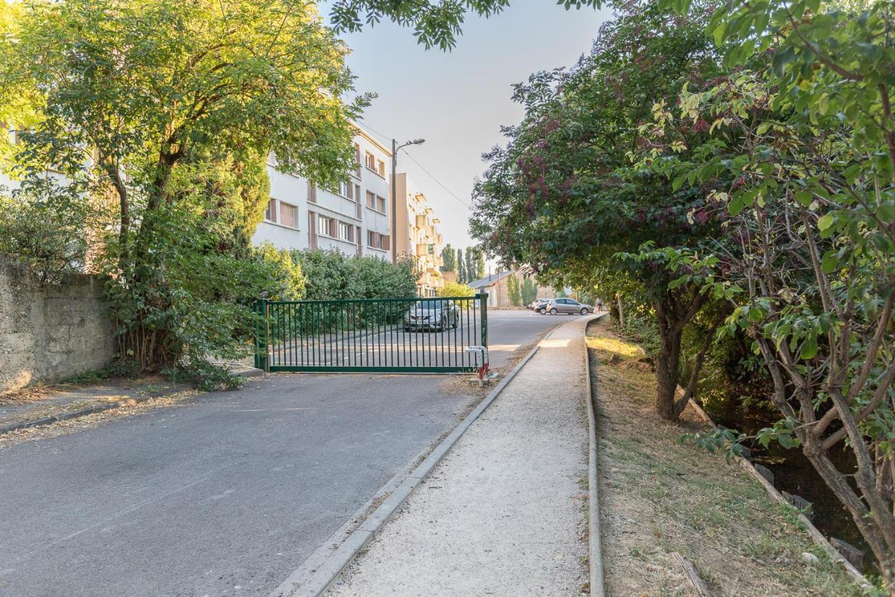 Appartement Spacieux 1 Chambre Parking Gratuit Βαλένς Εξωτερικό φωτογραφία